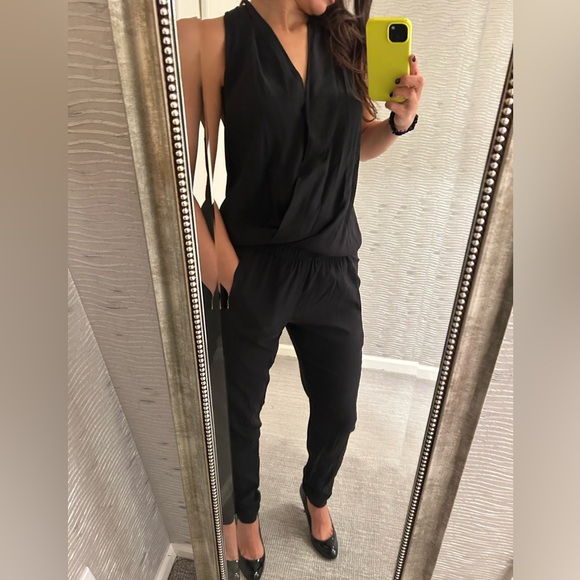 Vince One piece silk jumpsuit perfect for a night out - Picture 1 of 7